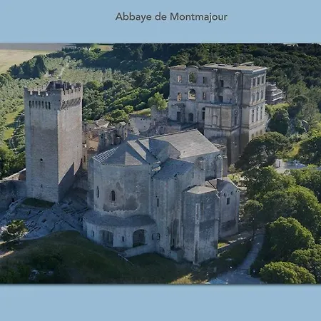 Beaucaire Cocoon 3/quais/cite Medievale/nature * Beaucaire (Gard)